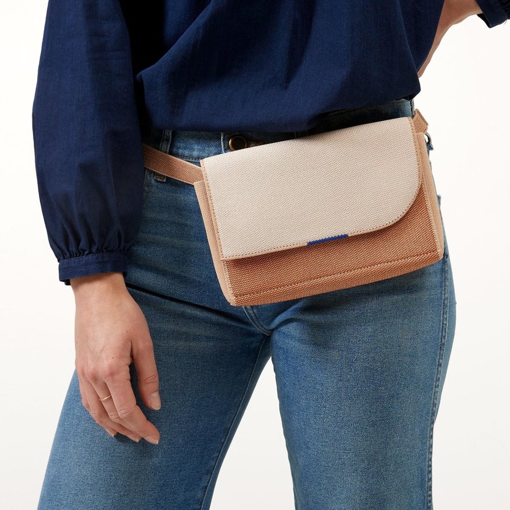 ROTHY'S THE BELT BAG IN BISCOTTI BROWN CROSSBODY